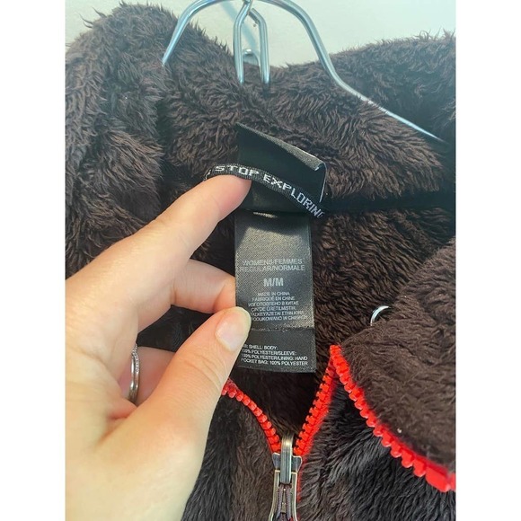 North Face Burgundy Fuzzy Jacket - Picture 3 of 4